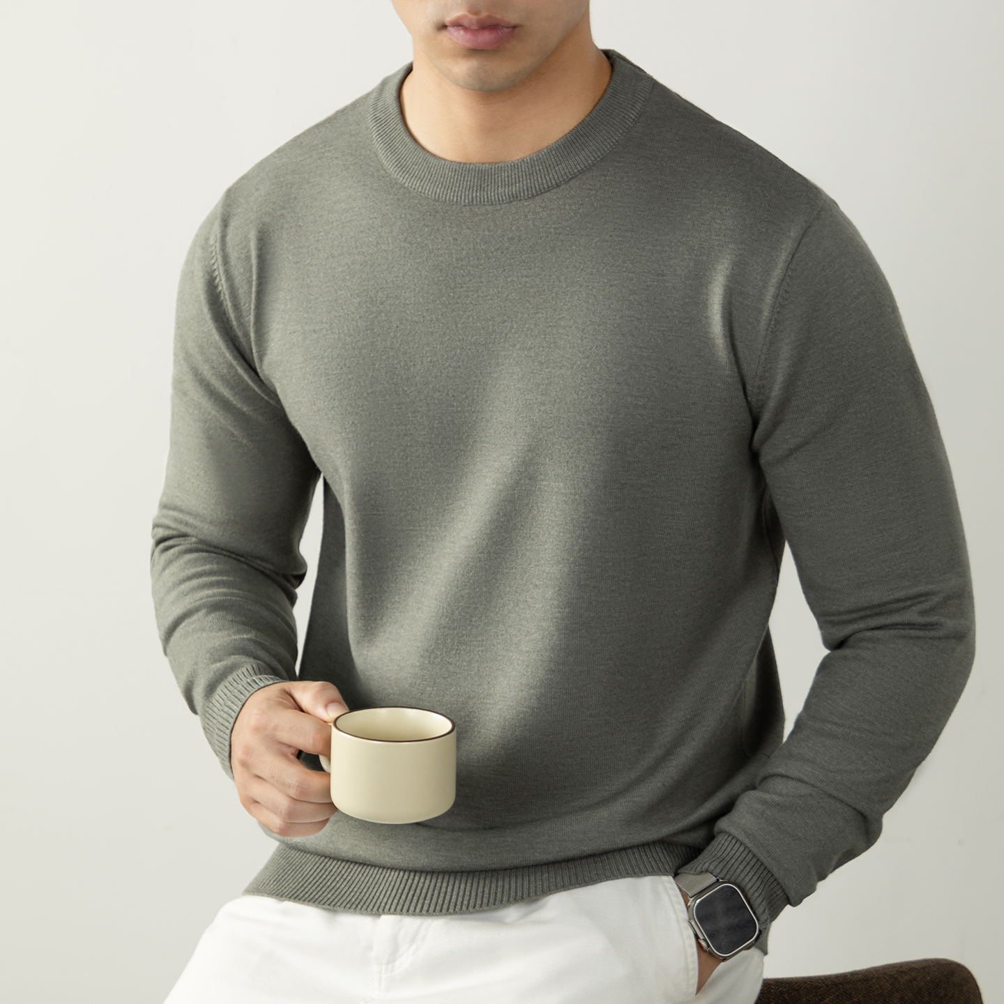 14003 高弹纤柔纱圆领毛衣针织打底衫